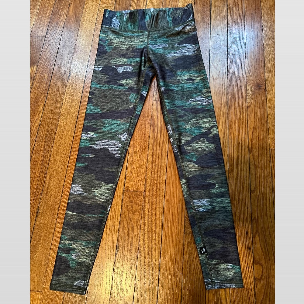 Terez Heathered Camouflage Green Pattern Leggings - Picture 2 of 6